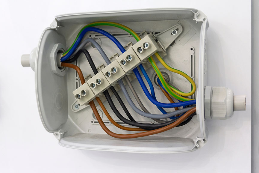Wires and clam terminals to open the electrical distribution box. Industry